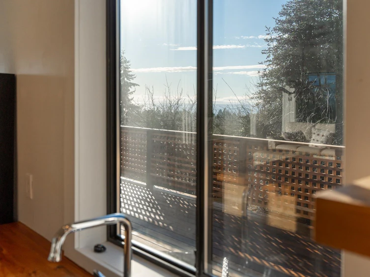 560 Abbs Road, Gibsons, BC, V0N 1V0 - 11