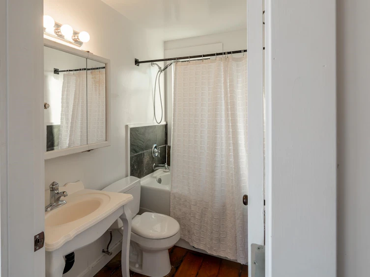 560 Abbs Road, Gibsons, BC, V0N 1V0 - 21