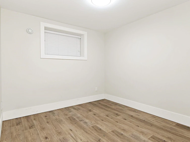 15450 Russell Avenue, Surrey, BC, V4B 2R3 - 18