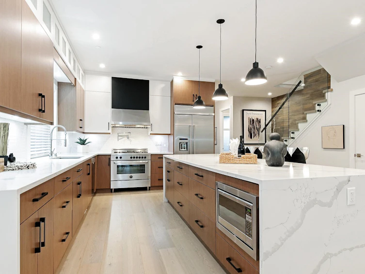 15450 Russell Avenue, Surrey, BC, V4B 2R3 - 5