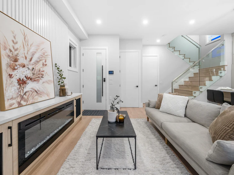 2707 E 26th Avenue, Vancouver, BC, V5R 1Z3 - 7
