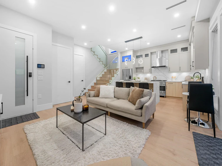 2707 E 26th Avenue, Vancouver, BC, V5R 1Z3 - 8