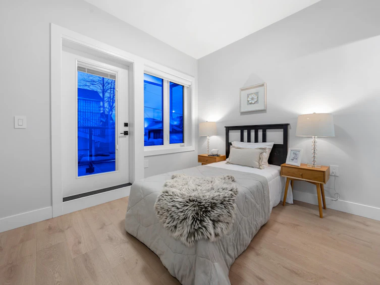 2707 E 26th Avenue, Vancouver, BC, V5R 1Z3 - 26