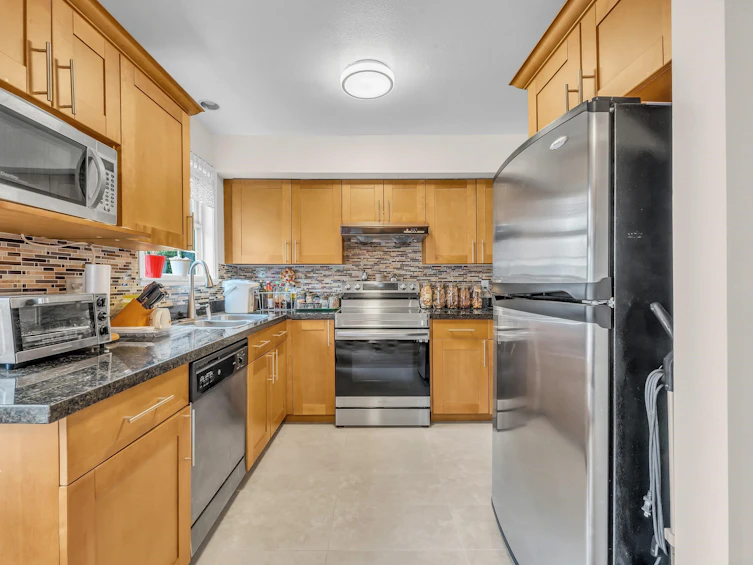 3-6500 Cook Gate, Richmond, BC, V6Y 3A2 - 10