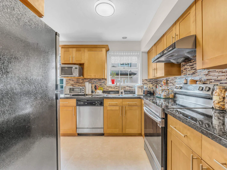3-6500 Cook Gate, Richmond, BC, V6Y 3A2 - 12