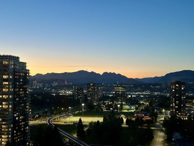 2001-13495 Central Avenue, Surrey, BC, V3T 0K2 - 2