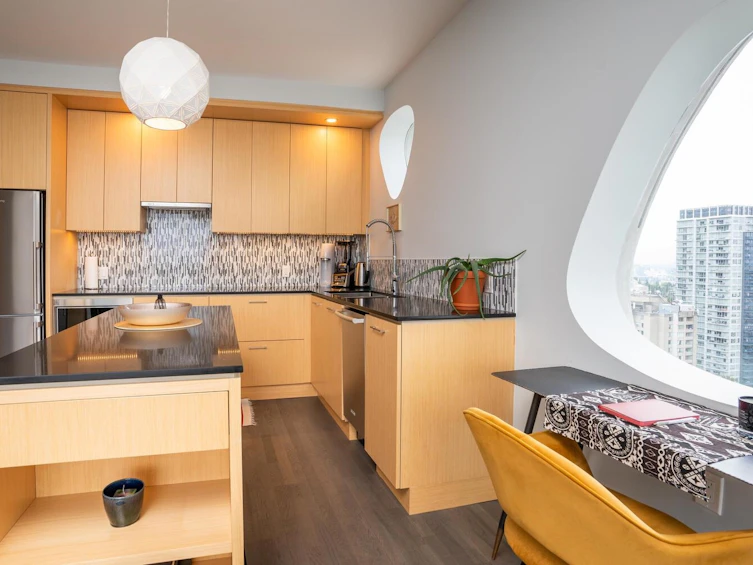 2001-13495 Central Avenue, Surrey, BC, V3T 0K2 - 19