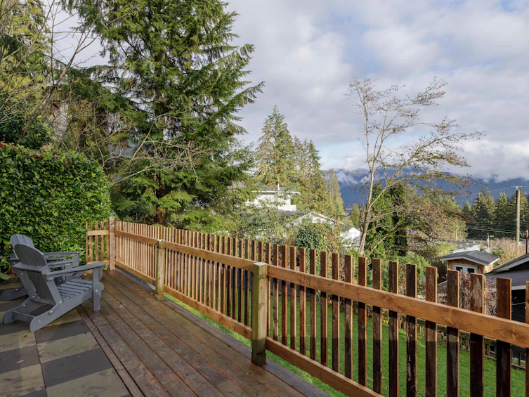1938 Cliffwood Road, North Vancouver, BC, V7G 1S2 - 29