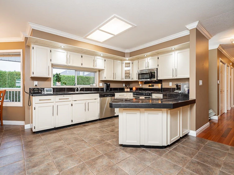 34866 Everson Place, Abbotsford, BC, V2S 7R6 - 9