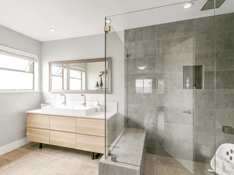 275 Warrick Street, Coquitlam, BC, V3K 6C1 - 23