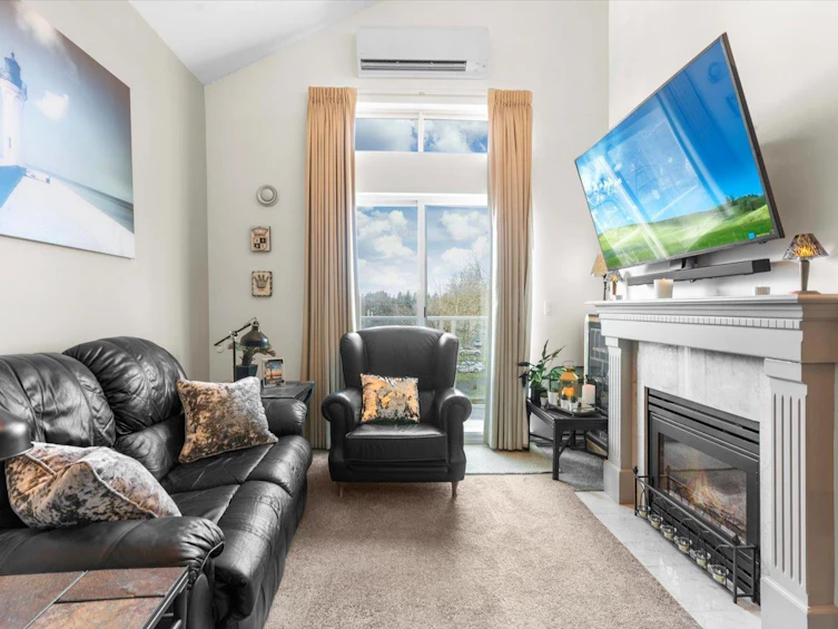 308-8976 208 Street, Langley, BC, V1M 2Y8