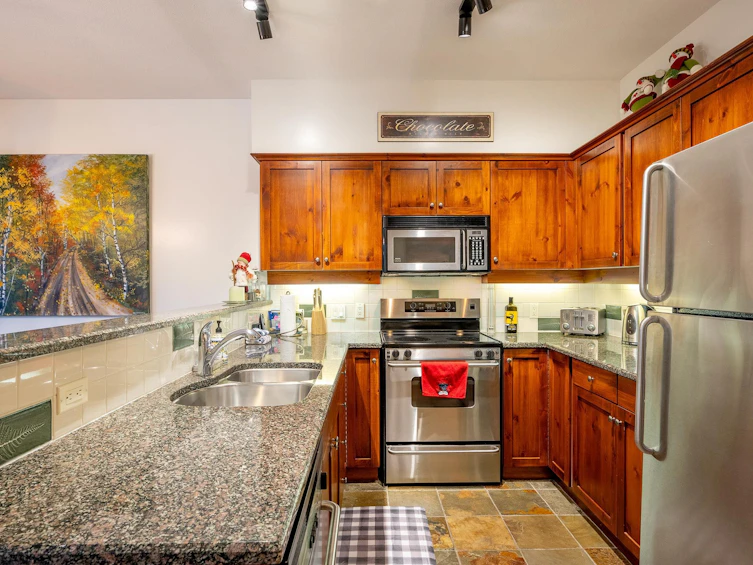 25-2301 Taluswood Place, Whistler, BC, V8E 0P8 - 10