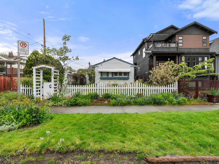 125 E 48th Avenue, Vancouver, BC, V5W 2C7 - 28