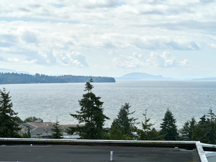 15662 Semiahmoo Avenue, Surrey, BC, V4B 1V4 - 5