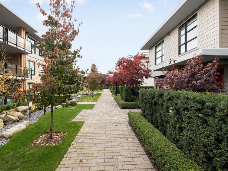 208-1055 Ridgewood Drive, North Vancouver, BC, V7R 0A6 - 34