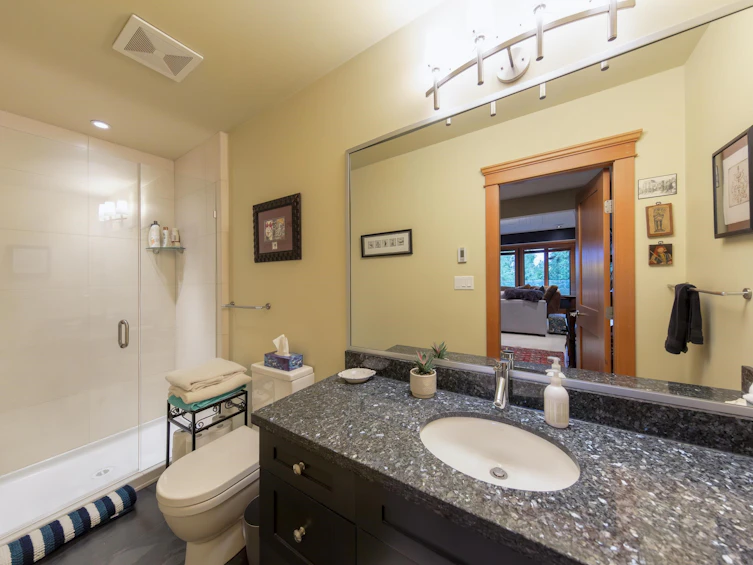 1066 Glacier View Drive, Squamish, BC, V0N 1T0 - 33