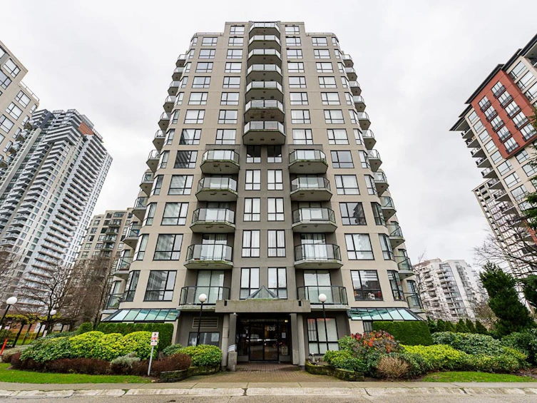 101-838 Agnes Street, New Westminster, BC, V3M 6R3 - 2