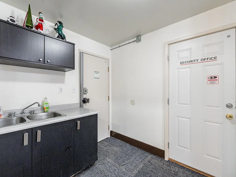 101-838 Agnes Street, New Westminster, BC, V3M 6R3 - 33