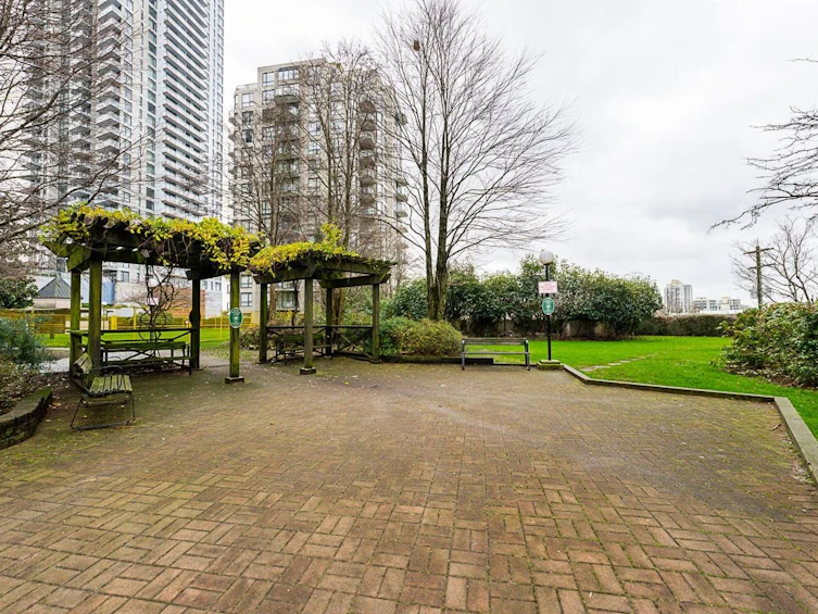 101-838 Agnes Street, New Westminster, BC, V3M 6R3 - 35