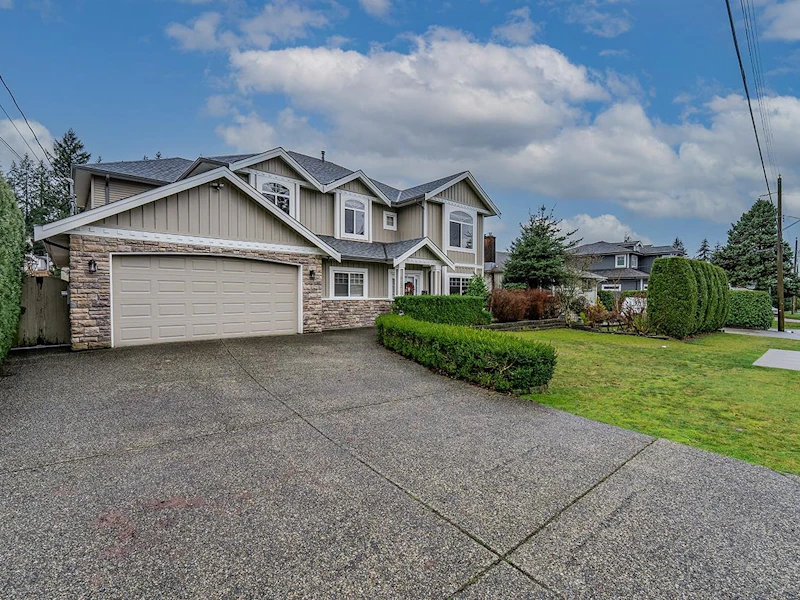 822 Cottonwood Avenue, Coquitlam BC V3J 2T1
