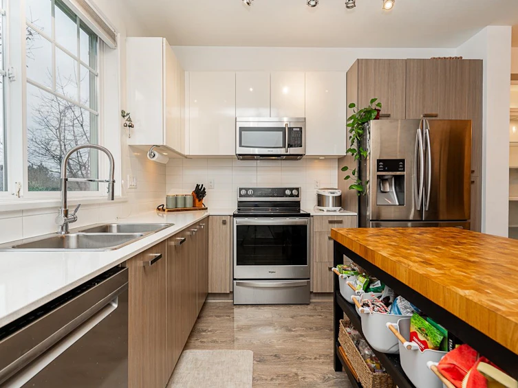 12-6450 187 Street, Surrey, BC, V3S 2X4 - 12