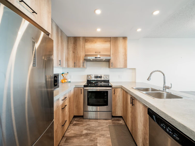 603-1045 Quayside Drive, New Westminster, BC, V3M 6C9 - 3