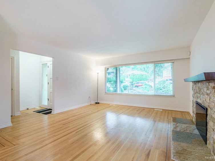 357 E 24th Street, North Vancouver, BC, V7L 3E9 - 11