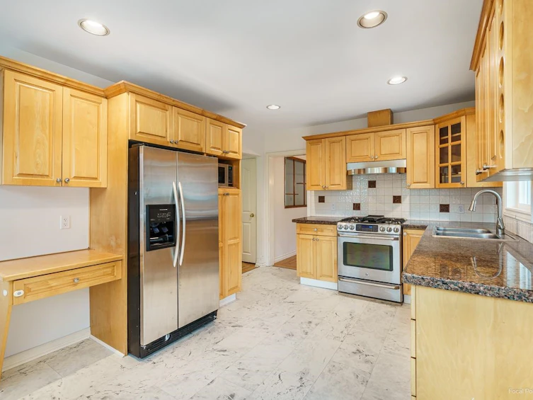 357 E 24th Street, North Vancouver, BC, V7L 3E9 - 18