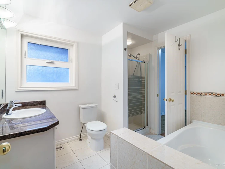 357 E 24th Street, North Vancouver, BC, V7L 3E9 - 23