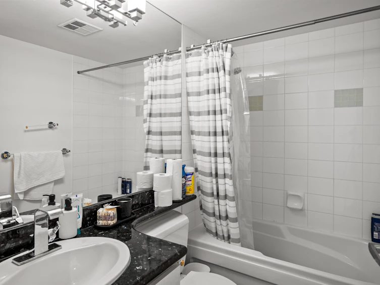 1002-555 Jervis Street, Vancouver, BC, V6E 4N1 - 7