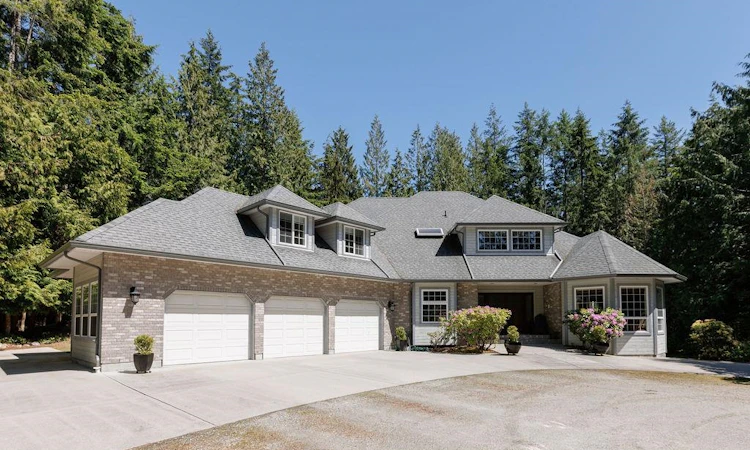 1356 Roberts Creek Road