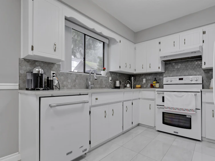 12920 68 Avenue, Surrey, BC, V3W 6J1 - 10