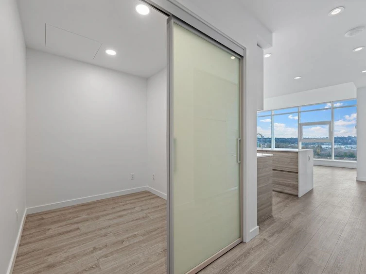 1207-680 Quayside Drive, New Westminster, BC, V3M 0P2 - 30