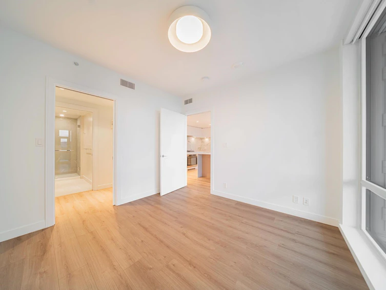 1403-1500 Fern Street, North Vancouver, BC, V7J 0E6 - 12