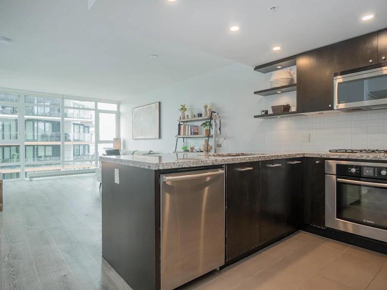 807-1455 George Street, Surrey, BC, V4B 0A9 - 12