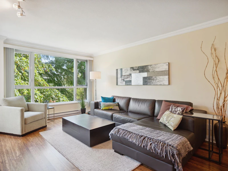 304 - 1838 Nelson Street, Vancouver BC V6G 1N1