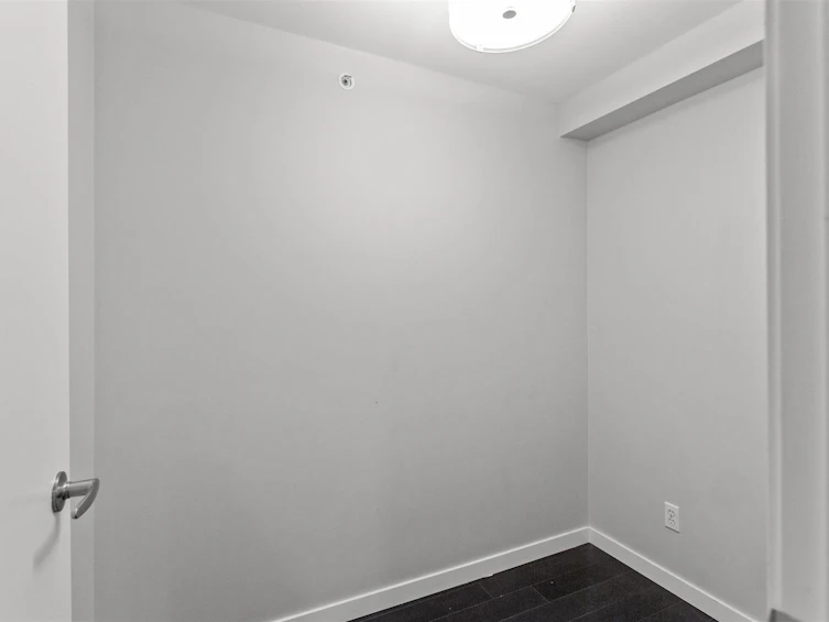 602-2468 E Broadway, Vancouver, BC, V5M 4V1 - 11