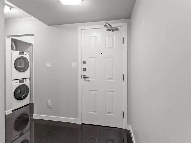 602-2468 E Broadway, Vancouver, BC, V5M 4V1 - 15