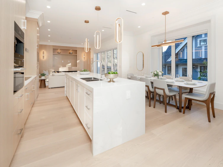 4582 W 14th Avenue, Vancouver, BC, V6R 2Y4 - 10