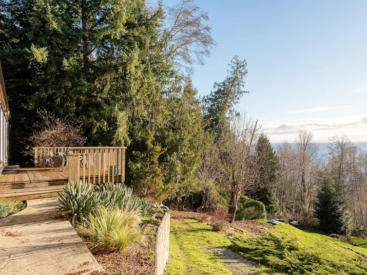 7949 Redrooffs Road, Halfmoon Bay, BC, V7Z 1C6 - 31