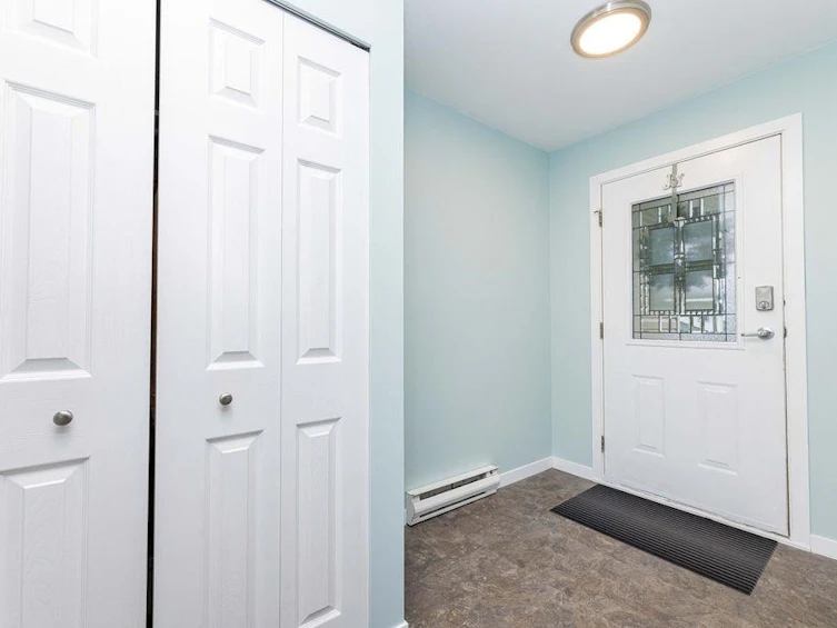 87 Monroe Road, Gibsons, BC, V0N 1V6 - 4