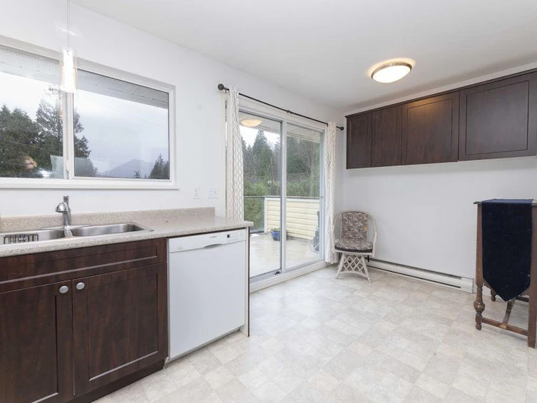 87 Monroe Road, Gibsons, BC, V0N 1V6 - 6