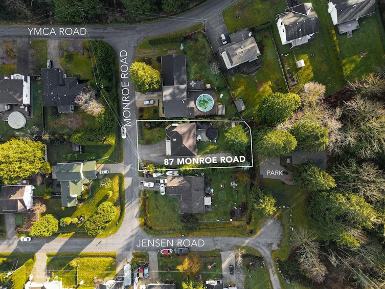 87 Monroe Road, Gibsons, BC, V0N 1V6 - 30