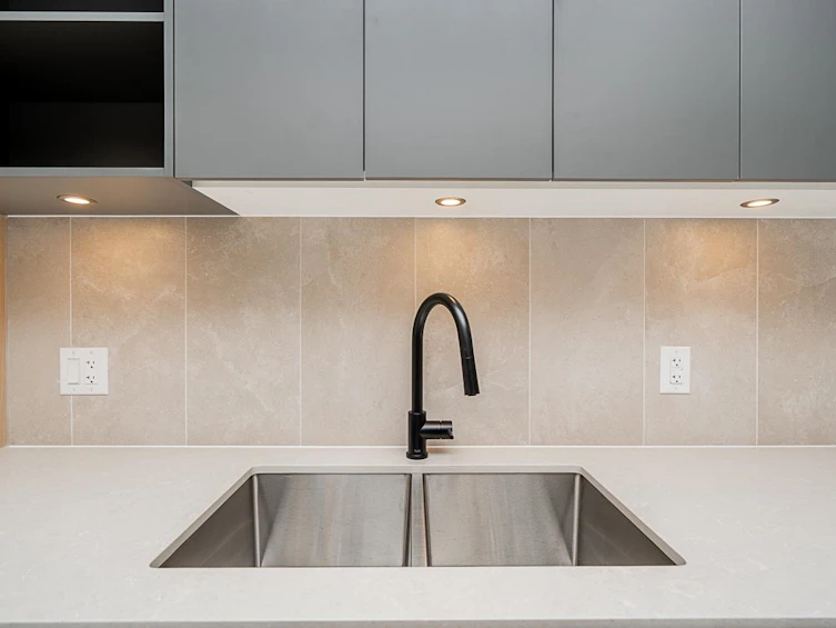 309-9456 134 Street, Surrey, BC, V3V 0G8 - 8