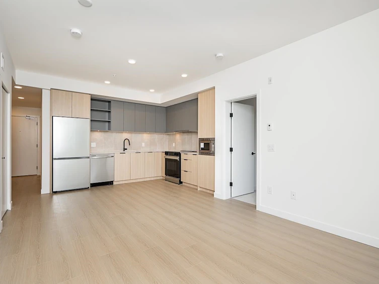 309-9456 134 Street, Surrey, BC, V3V 0G8 - 14