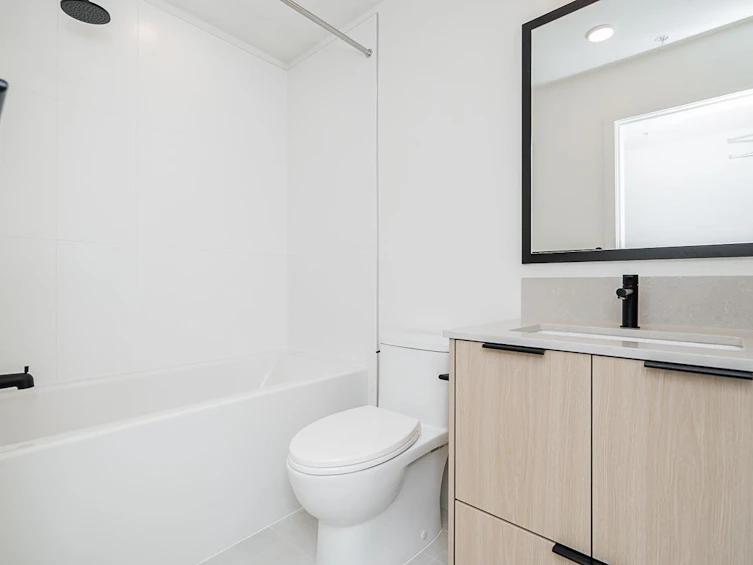 309-9456 134 Street, Surrey, BC, V3V 0G8 - 25