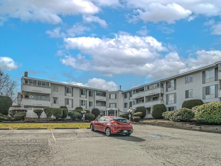 301-32950 Amicus Place, Abbotsford, BC, V2S 6G9