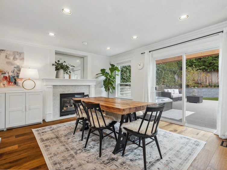 3686 Carnarvon Avenue, North Vancouver, BC, V7N 4L7 - 15