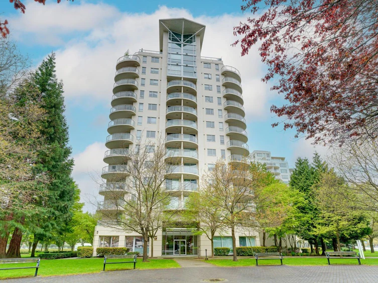 602-7760 Granville Avenue, Richmond, BC, V6Y 4C2