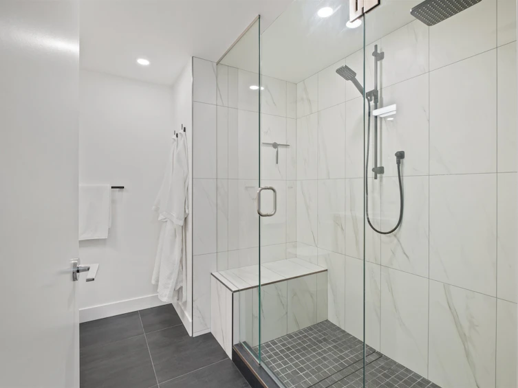 202-689 Abbott Street, Vancouver, BC, V6B 0J2 - 25